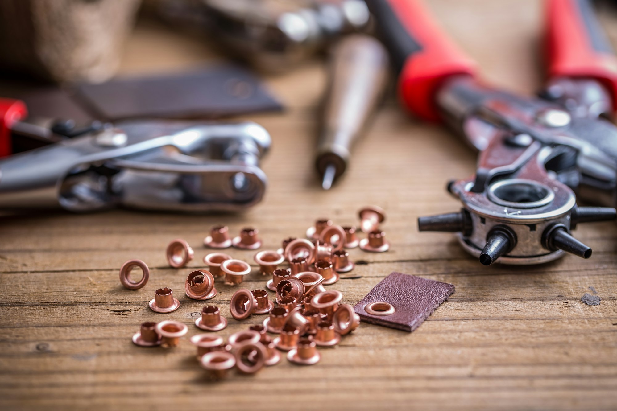 Leather hole punch